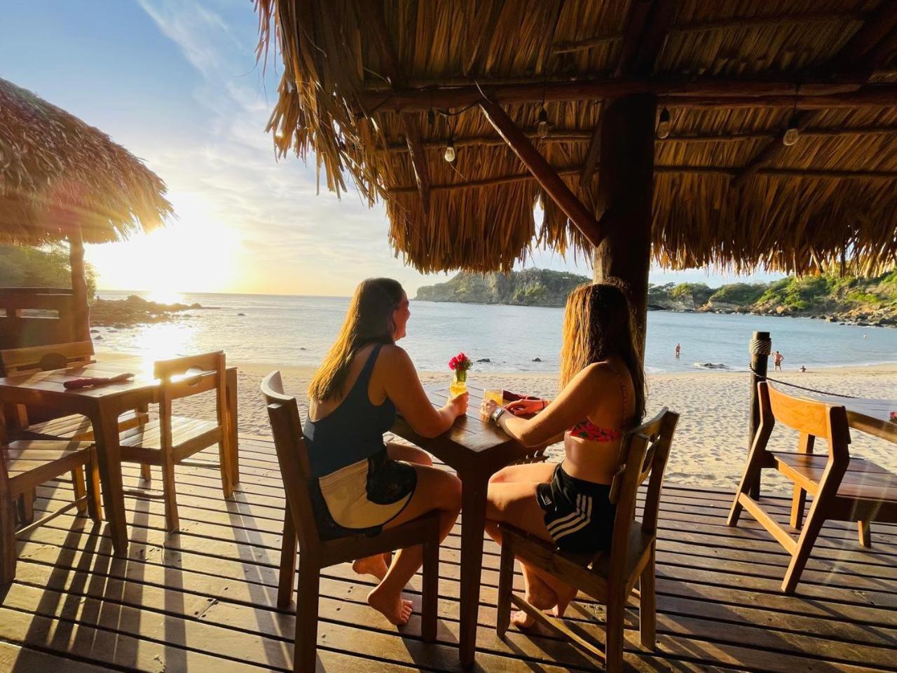 Aqua Oceanfront Hotel Resort El Gigante Zewnętrze zdjęcie